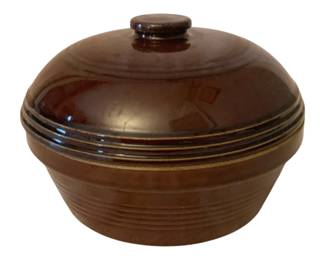 227 - Stoneware Dish w/ Lid 7"x9" (Description): A brown stoneware dish with fitted lid,  featuring horizontal ribbed details around  the body and decorative bands at the rim.  Measures 7" x 9".