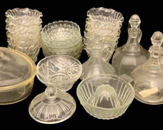 486 - Assorted Glass Items (Description): A lot of assorted glass items including  various decorative and functional pieces.