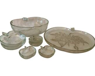 276 - Assorted Glassware Items