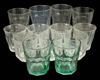 406 - Assorted Glasses (Description): A lot of glasses in assorted styles and  sizes.