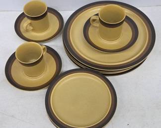 Arrowstone Japan Zuni Maize Plates and Mugs