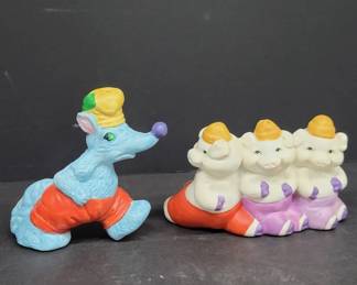 Wolf And Three Pigs Salt And Pepper Shakers