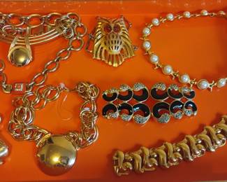 '80s jewelry including Alexis Kirk