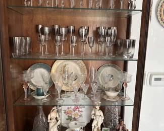 Assorted glassware and collectables