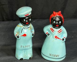 Ceramic " Mammy & Pappy " Salt & Pepper Shakers