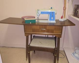 Singer Sewing Machine in Mid-Century Modern Cabinet