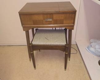 Singer Sewing Machine in Mid-Century Modern Cabinet