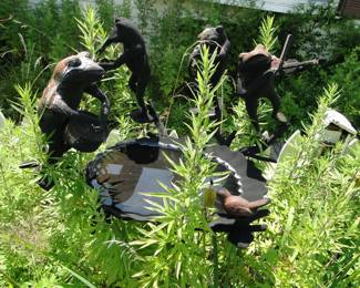 Dancing Frog Band bird bath metal