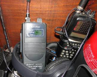 Walkie Talkies, scanners