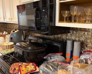 Roaster oven, wine glasses
