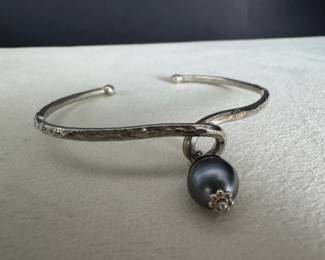 Hammered Sterling Silver Tahitian Pearl Open Cuff Bangle Bracelet 13.11 Grams