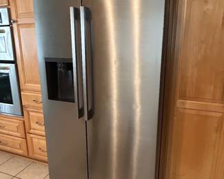 LG refrigerator. Mfg date-06/2025. In use for 1 year. Clean and ice cold.