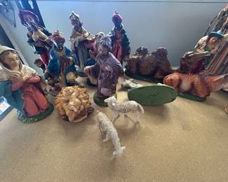 Beautiful nativity. Made in Italy.