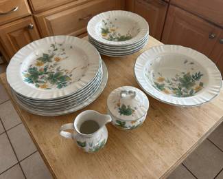 Mikasa Country Classics . Meadow View.