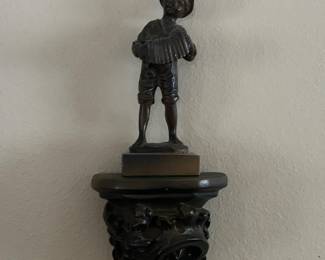 Thanhardt Burger sconce and figurine