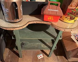 antique dressing table