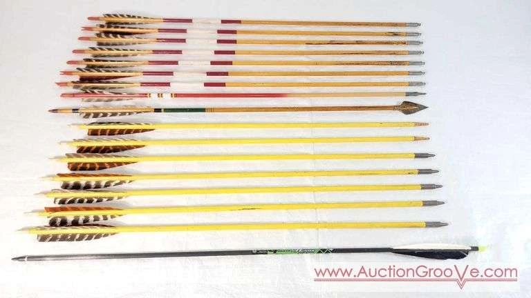 1 16 Vintage Wood Shafted Arrows with various points