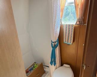 Holiday House Travel Trailer