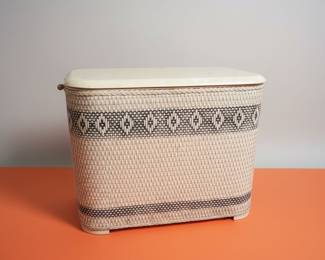 Redmon Wicker Hamper