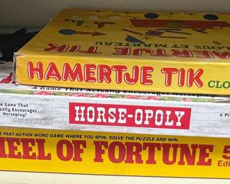 Assorted Vintage Board Games: Wheel of Fortune 5th Edition, Horse-Opoly, Hamertje Tik, Boggle, De Betoverde Doolhof, and Monopoly