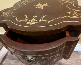 Antique French Marquetry Pedestal Table