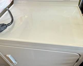 General Electric DWLR473ETOWW Clothes Dryer