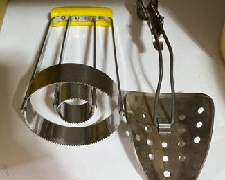 Vintage Pineapple Corer and Slicer Set