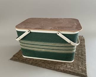 Vintage Redmon Hawkeye Style Picnic Basket