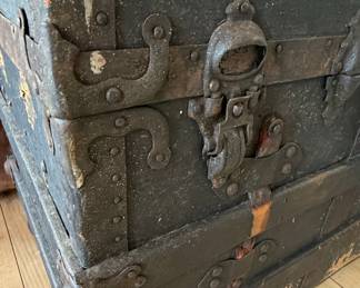 Victorian Style Steamer Trunk Coffee Table