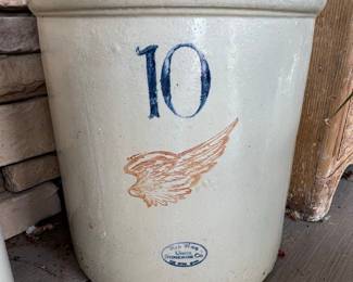 Red Wing 10 Gallon Stoneware Crock with Handles