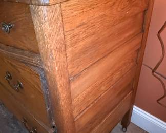 Tiger Oak Serpentine Front Dresser