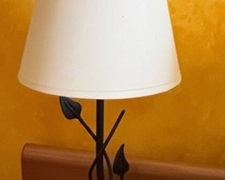 Wrought Iron Leaf Style Table Lamp