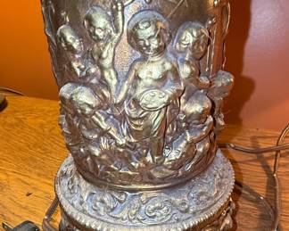 Cherub Motif Tole Table Lamp Style