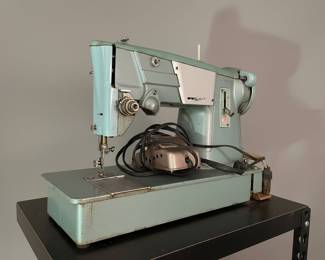 Singer 327K Style Sewing Machine