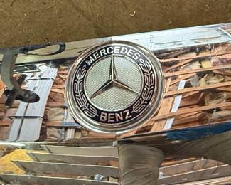 Mercedes-Benz W221 S-Class Front Grille