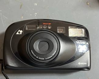 Yashica Zoomate 105 Date Camera