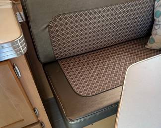 Holiday House Travel Trailer