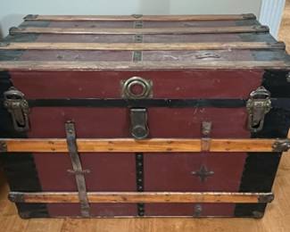 Victorian Style Dome Top Steamer Trunk