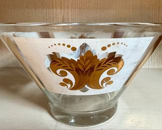 Anchor Hocking Fleur De Lis Style Gold Leaf Bowl