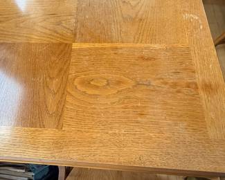 Mid-Century Modern Style Dining Table