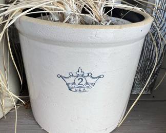 Robinson Ransbottom Blue Crown 2-Gallon Crock