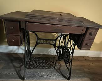 Singer Treadle Sewing Machine Table