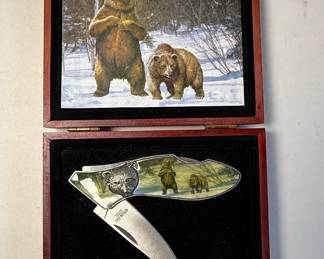 Bear Themed Folding Knife Set in Display Case