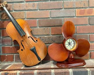 Decorative Violin and Propeller Desk Clock