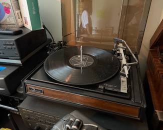 Garrard 42M Automatic Turntable