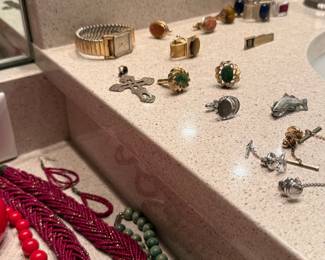 Vintage Men's Accessory Collection with Costume Jewelry