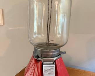 Vintage Northwestern Model 33 Peanut Dispenser