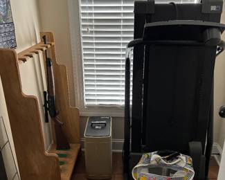 Gun Rack, Safe