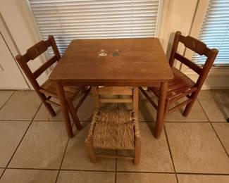 Child's vintage table and chairs