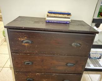 Wood chest
